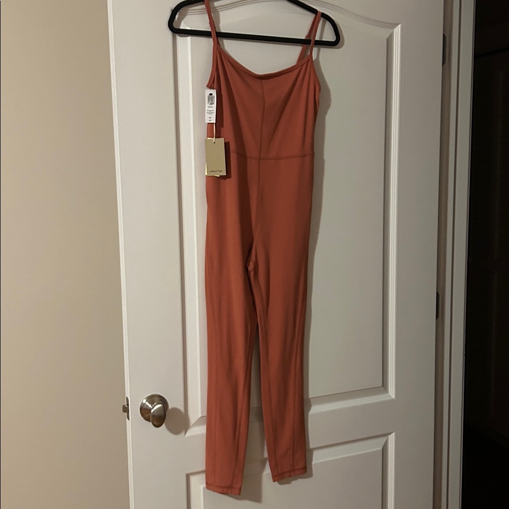 Aritiza - Divinity bodysuit NWT - Picture 2 of 11
